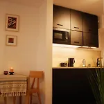 Apartment Break 124